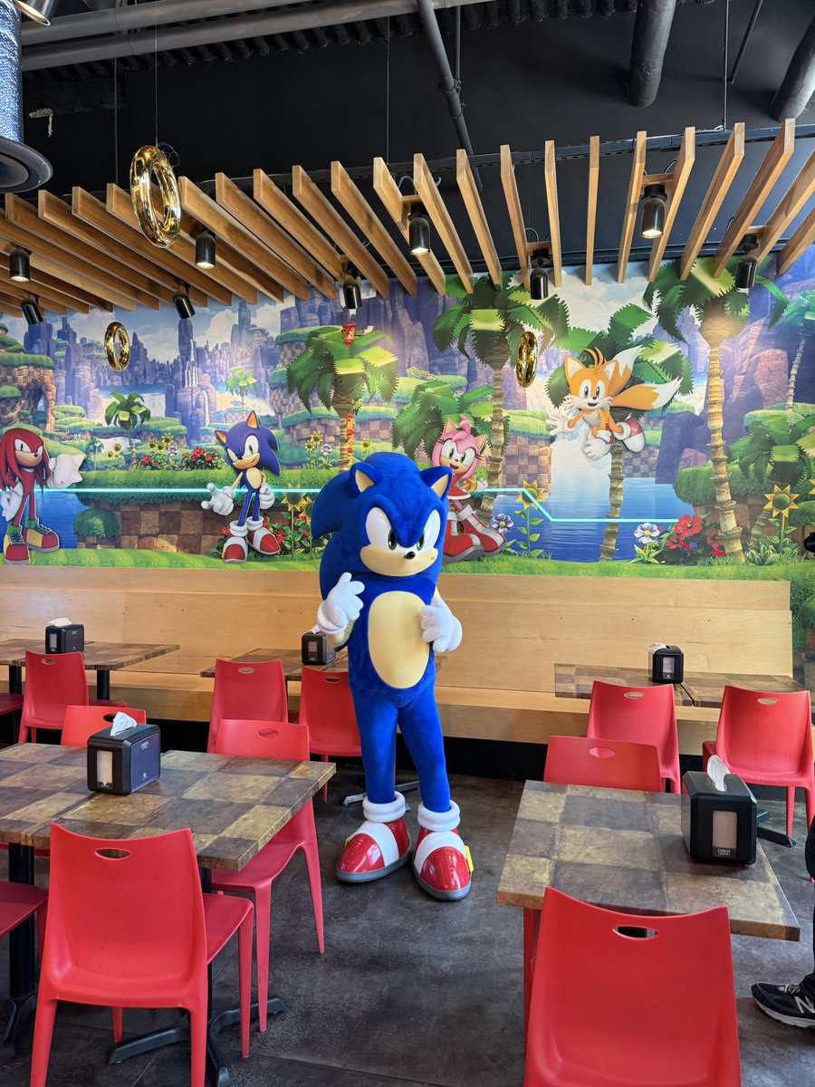 BlueBlurCafe's tweet photo. St Louis, thank you 💙 The love you showed the Sonic The Hedgehog Speed Cafe pop-up was unreal — we had SO much fun taking over your city.

Huge shoutout to our Nudo House family for opening up your incredible space and making this whole thing possible. 🙏 https://t.co/0CpDTh8HjP