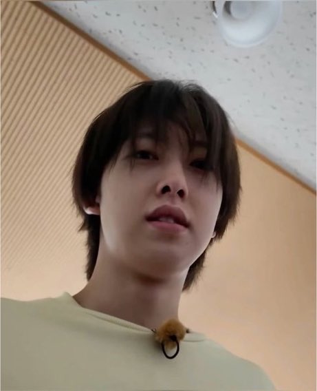 RosetteFuma's tweet photo. good morning all semangat ya hari ini kalau capek boleh istirahat dulu kalau ngantuk boleh tidur dulu kalau kangen aku chat aja, have a wonderful day ahead mbas, jangan lupa bahagia https://t.co/qvvD7egyN6