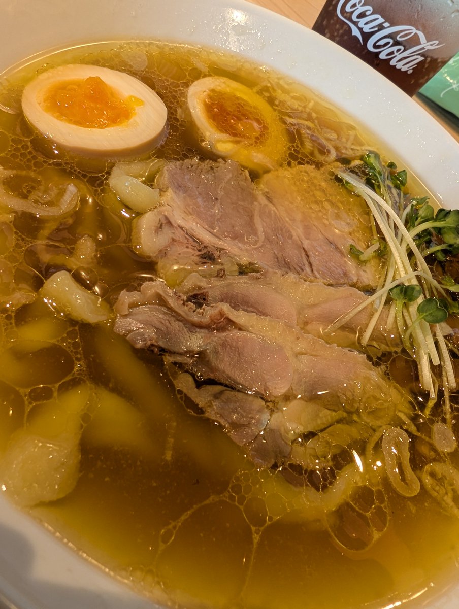 tomeichiya's tweet photo. 8/4　おはようございます
本日営業時間のお知らせ
ランチ　　11:00-14:30LO
ディナー　17:30-22:00LO

・☆大袋名物翡翠麺の昆布水☆
　↑麺の太さは3種類から選べます
・(冷)海老まぜそば
・冷やし鶏そば
　↑薬味は海老醤or刻みワサビ

よろしくお願いします！ https://t.co/D1DdmFApLh
