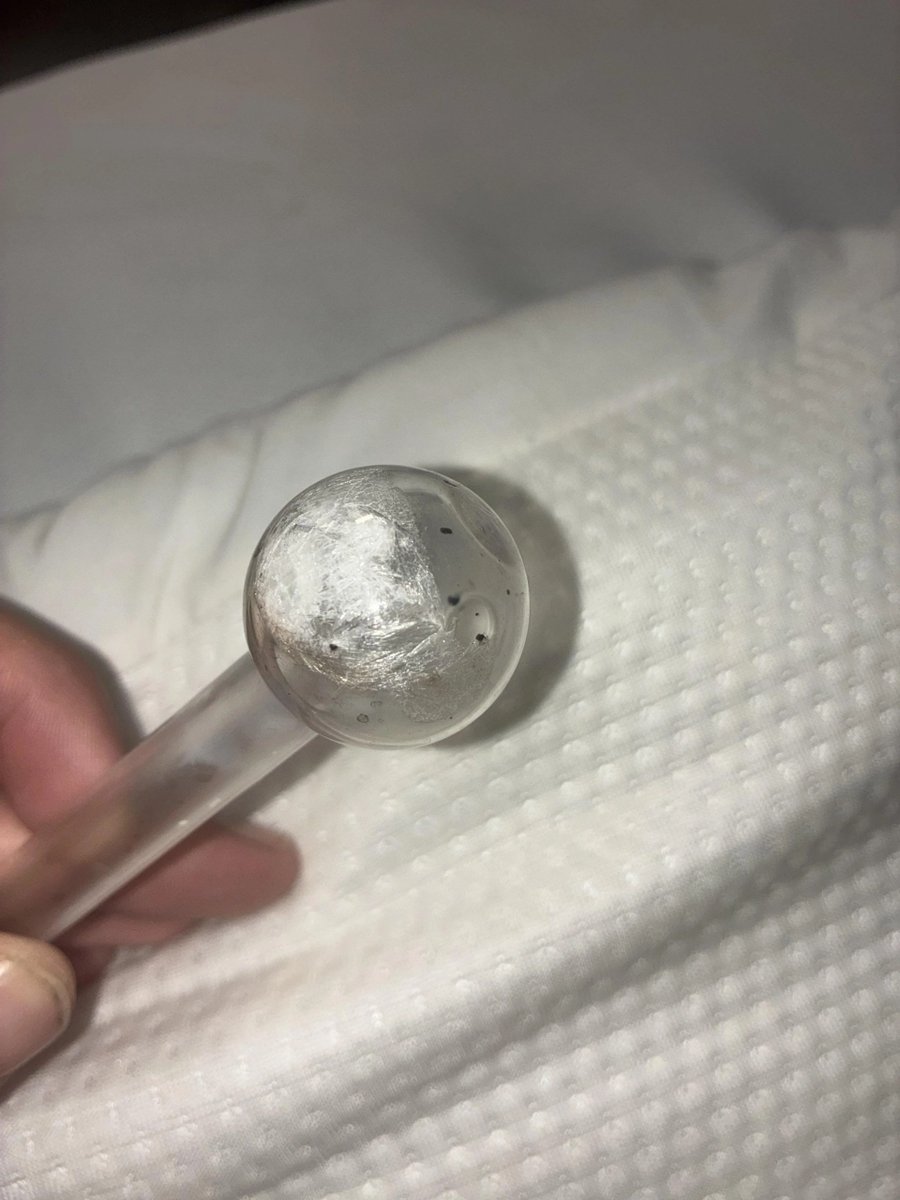 alexiaaa8ball's tweet photo. Just cleaned my pipe with the flame from my stove.. still has some little spots but wayyy better.
Rate my crackback 
#drugtwt #coketwt #meth #crackthelibertybud #cracks #twt https://t.co/fyUkWTLuyo