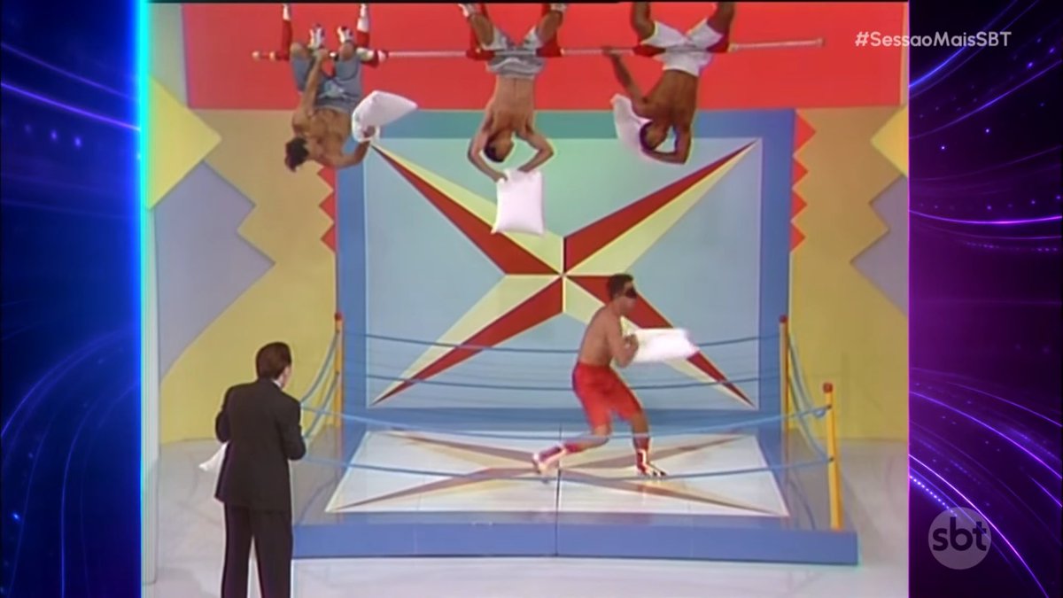 ProgramacaoBR's tweet photo. #SessãoMaisSBT estreando hoje, celebrando os 45 anos de SBT https://t.co/xCPPVPIxVj
