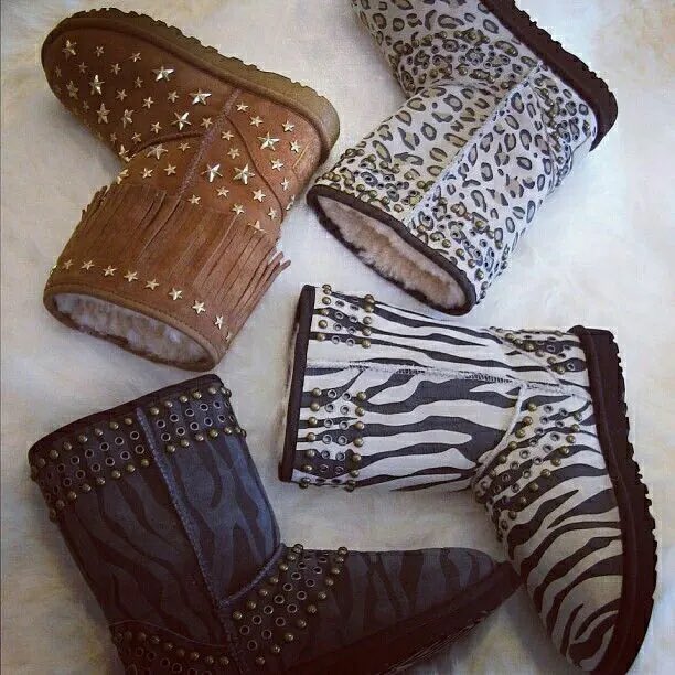 hautecnt's tweet photo. Jimmy Choo x Uggs 2010 I dream of you https://t.co/LN0zgn45Pi