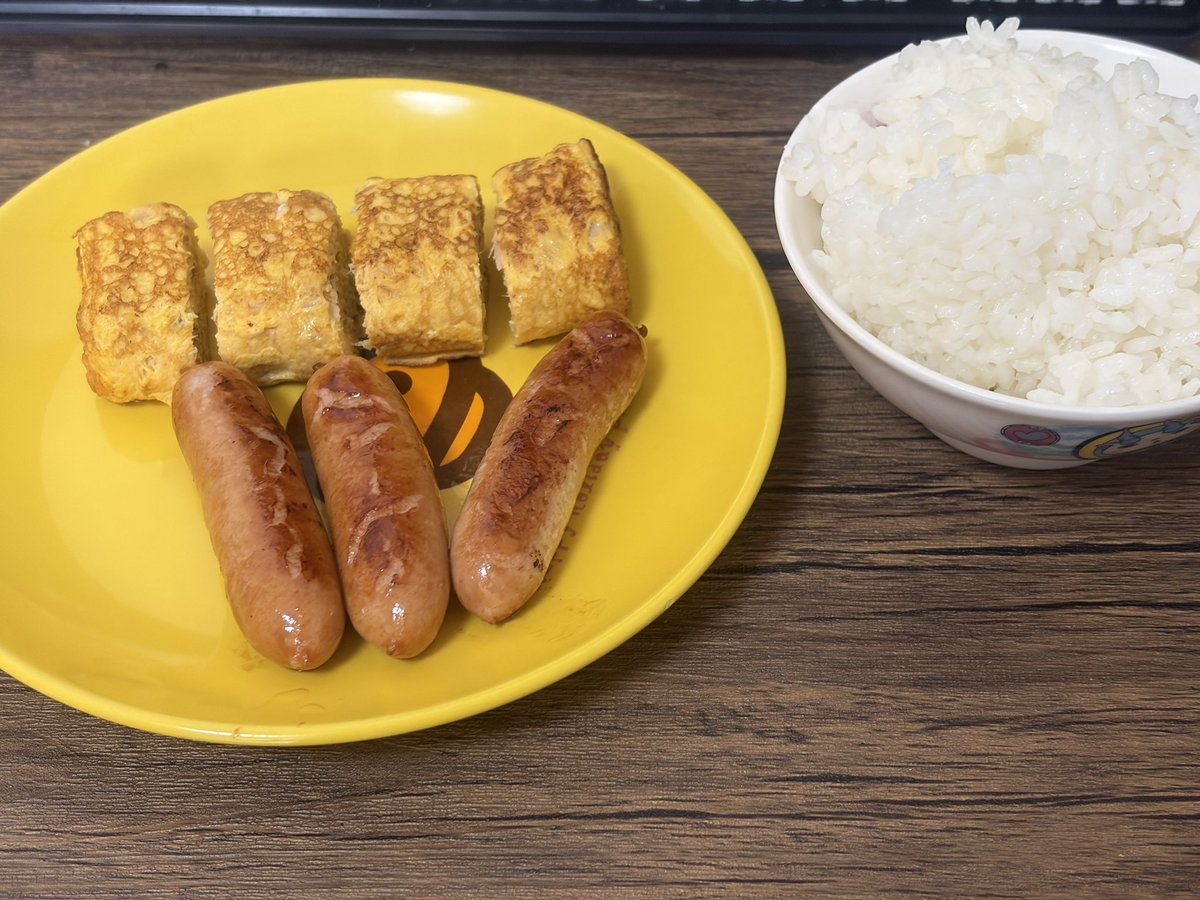 nec0Tq's tweet photo. ツナマヨ卵焼きが今んとこ一番美味しい https://t.co/IsVGtHRw0Y