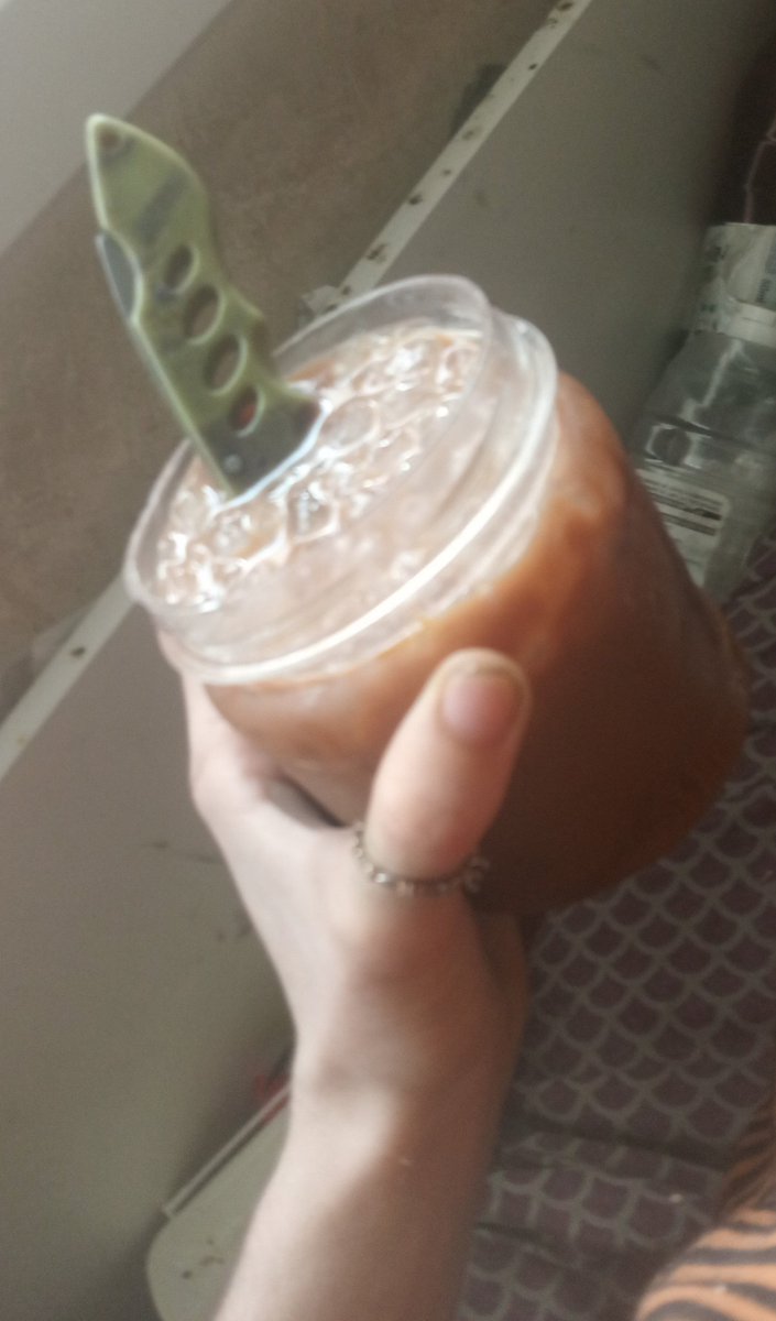 alexiaaa8ball's tweet photo. Good Day everycherod fellas- We had our Irish&amp;coco n sm speedball lines, we both have a broken finger n they managed to avoid surgery b now we might be th ones who need it e b we're good Anyfcknway how y'all doin tday? #drugstwt #herointwt #coketwt https://t.co/t0lDOOmRkP