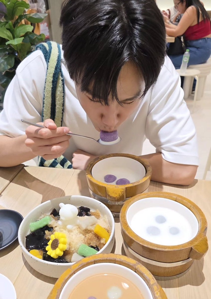 nxxJunniorrs's tweet photo. พี่จู กินข้าวเยอะๆนะ https://t.co/sZUGsHOfZf