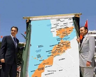 MAROCIPu6i's tweet photo. في عام 2003 التقط زاباتيرو صورة مع ملك المغرب مع خريطة "المغرب الكبير"... حيث يشملون سبتة، مليلية، جزر الكناري، ولا تفوتكم... الأندلس!!!😍 https://t.co/X45WpdhauK