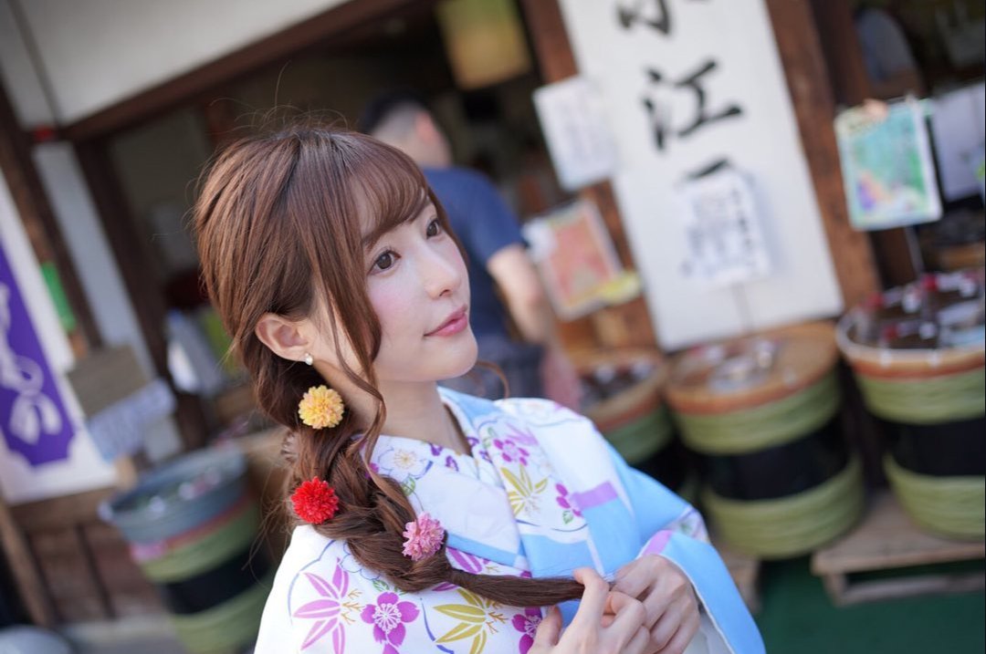 kotorinooyatsu1's tweet photo. 【今日は何の日】
今日8月4日は #ゆかたの日 #浴衣の日 
日付は「城崎ふるさと祭り」の開催される日に因む。「ゆかたの似合うまち」城崎温泉を広くPRすることが目的。

#天使もえ @amatsuka_moe https://t.co/kjXfCVfWS4
