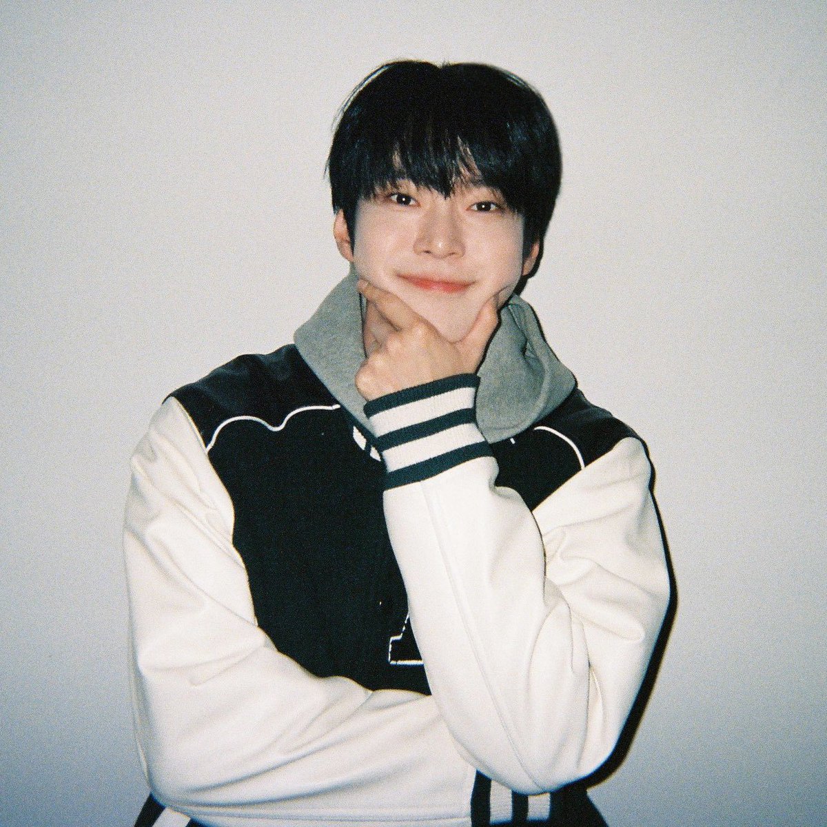 midofreckles's tweet photo. Mi conejito coreano
Mi conejito argentino
Mi conejito japonés https://t.co/dfwGRcctcN