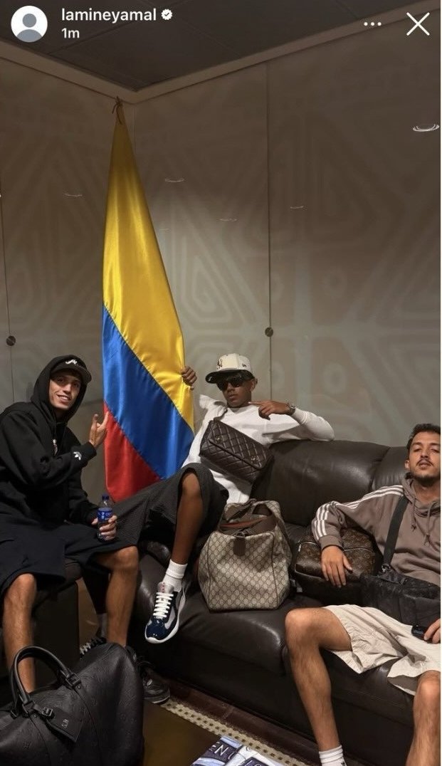 NoticiasDCesar's tweet photo. Lamine Yamal compartió una imagen con la bandera de Colombia, lo que ha desatado versiones sobre una posible visita al país durante sus vacaciones antes de volver al FC Barcelona. @LamineYamal1_0 

#LamineYamal #FCBarcelona #Colombia #FútbolInternacional #Bogotá https://t.co/LztrDyYXzK