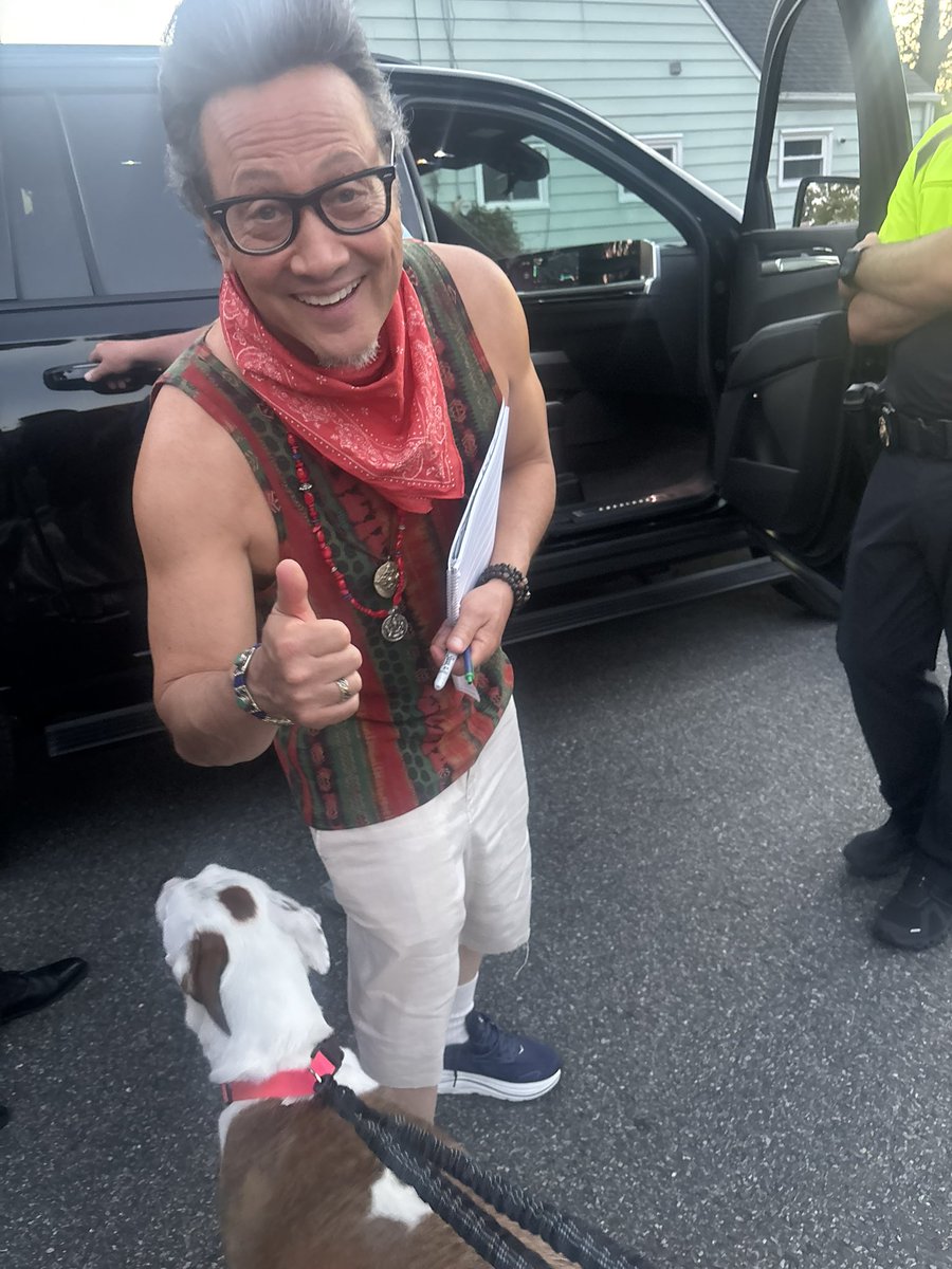 Ronny69max's tweet photo. @RobSchneider https://t.co/znFDVihnBf