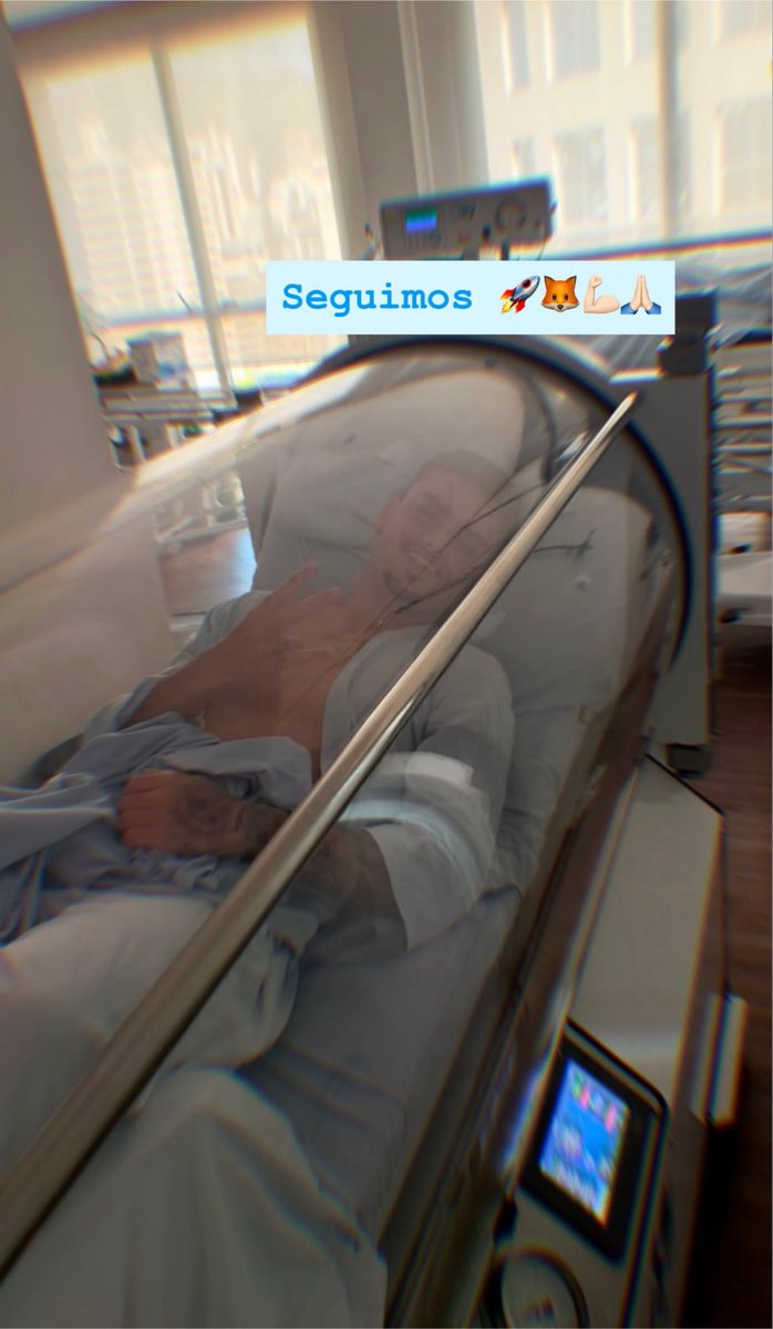 cruweiro's tweet photo. 🚨: Gabriel Pec será primeiro jogador da história a fazer uma viagem para o futuro, isso tudo será bancado pelo Pedro Lourenço. https://t.co/Cq6es0ZlZv