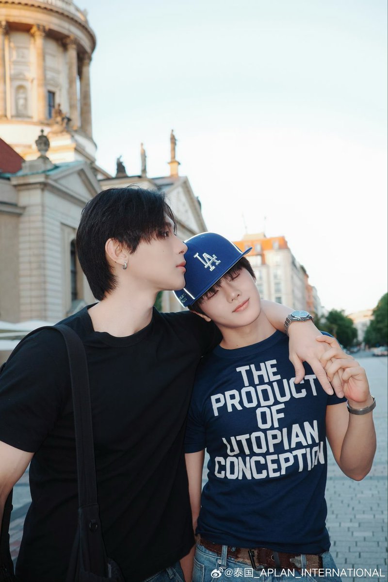 Cheiry_X's tweet photo. The top report states that he arrived in Liwan Tao. In the drama, Jay was supposed to take Sun there, but in the end they didn't go. However, outside the drama, Topmin continued to portray this kind of romance and happiness.

#ToptapMinlee
#PAYBACKTheSeries https://t.co/zvOMQN9tGl