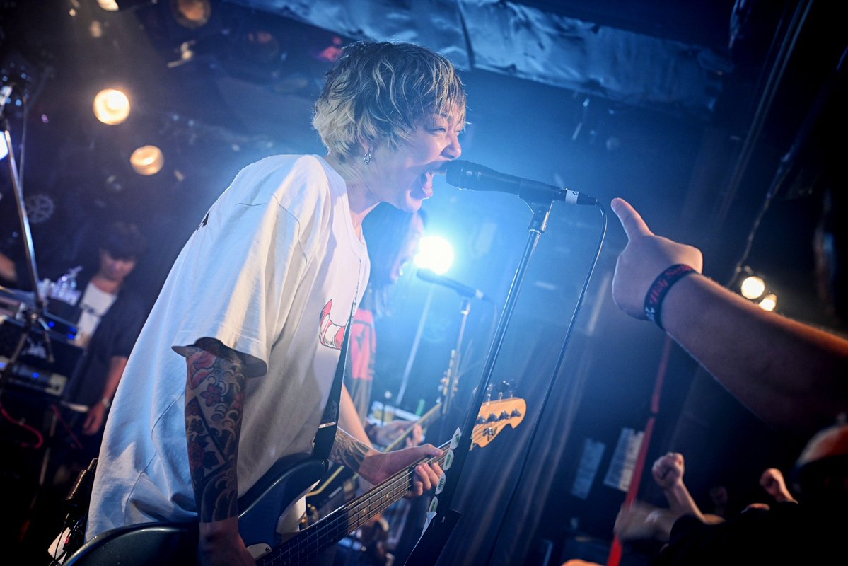 Ba_Vo_YUJI's tweet photo. 8/3(月)宇都宮HEAVEN'S ROCK
“ALL OVER JAPAN TOUR”
photo by @H_and_A
久しぶりの宇都宮！！
メイソンズとも合流ですでに最高です🎺 https://t.co/nnCekDq1n5