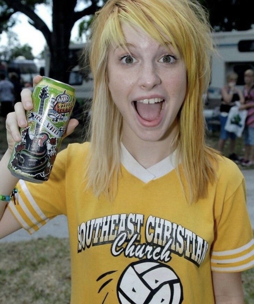 yelyahdaze's tweet photo. 6 packs of cigs coming in tomorrow 😃 https://t.co/SAbb6v95FX