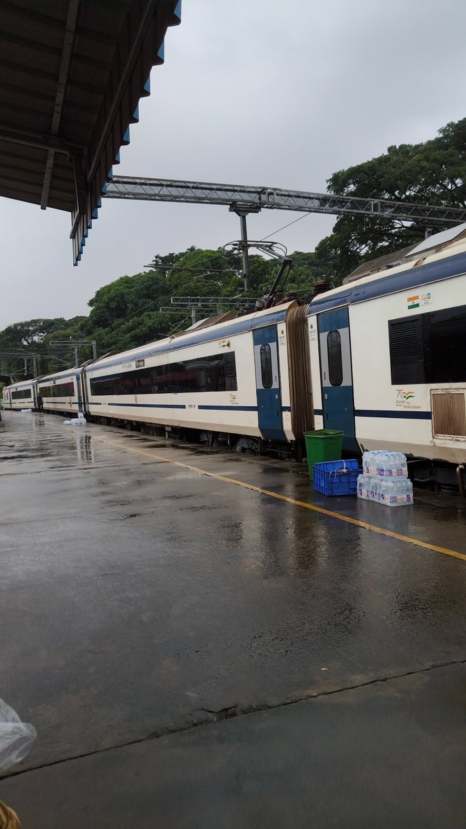 iamrusario's tweet photo. @SWRRLY @RailMinIndia @KonkanRailway @RailwaySeva Traveled on Vande Bharat 20645 from Mangaluru to Karwar on 3 Aug 2026. Though scheduled to stop only at Udupi &amp; Karwar, it made 4–5 operational halts for crossings. Track doubling is needed before adding more premium trains. https://t.co/vmz4x7vtcD