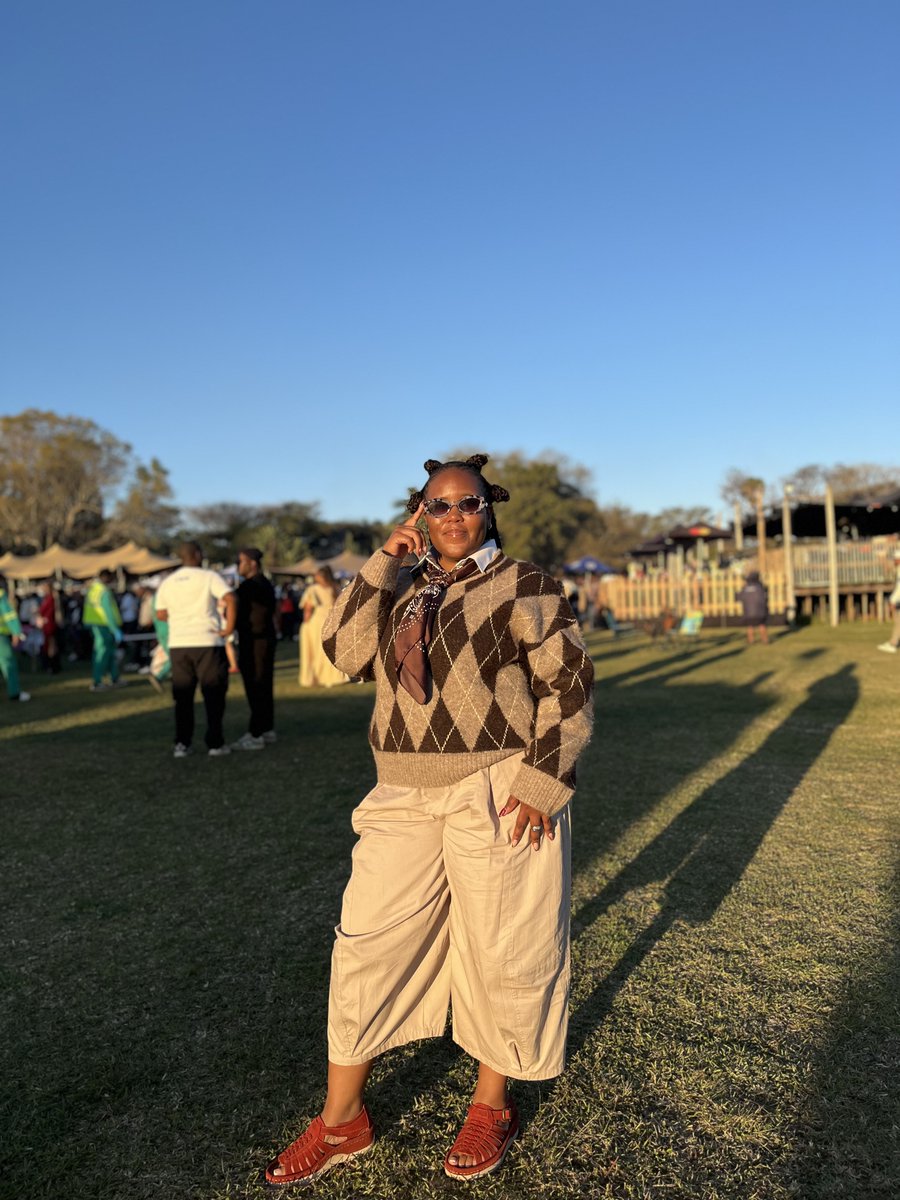 milliswa_'s tweet photo. “Ingezo isintantisa imikhumbi.”

This is how we rocked @LujuFestival this weekend.🍯🐝 https://t.co/moQKWrsQW1