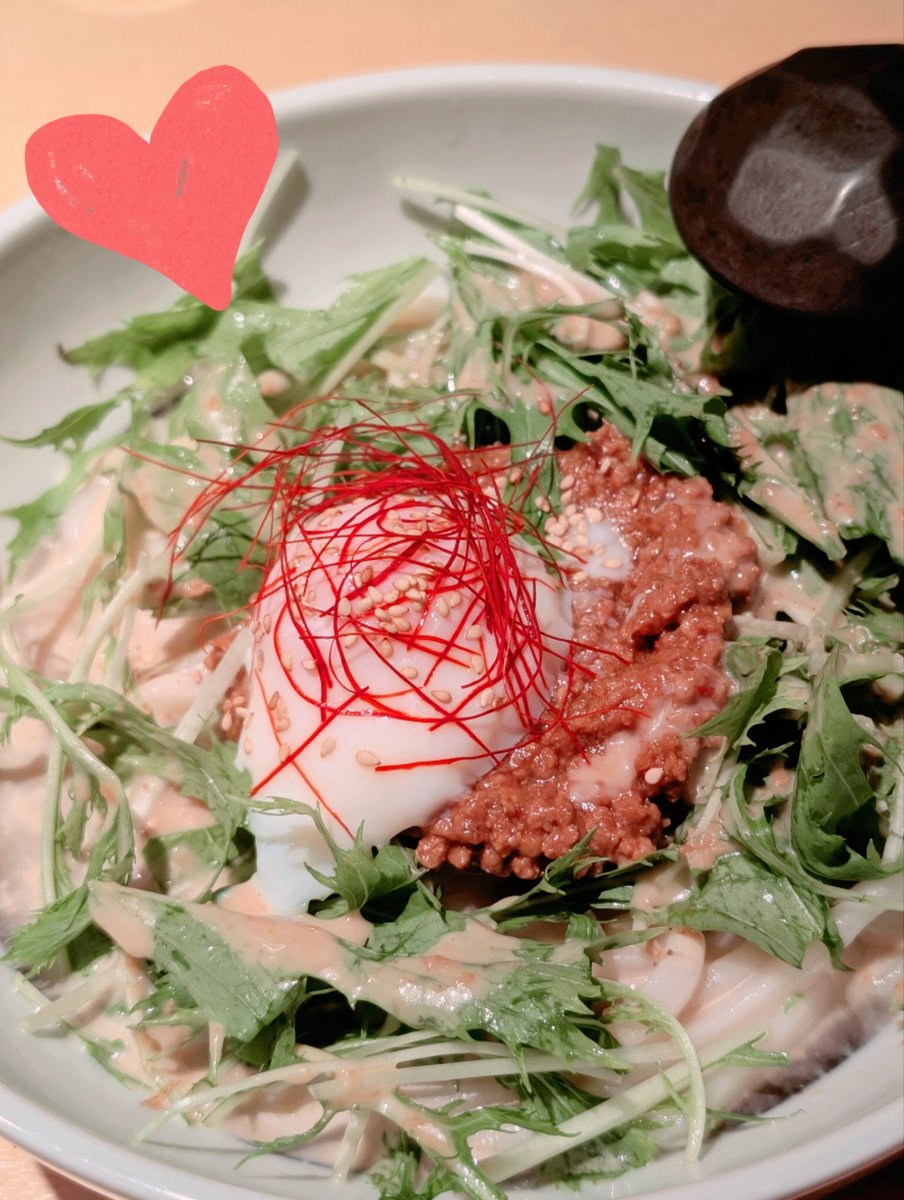 mii_chan2000's tweet photo. 今日は担々うどん✨️
ラー油ドバドバかけました😋💕 https://t.co/sDSkwiKPkL