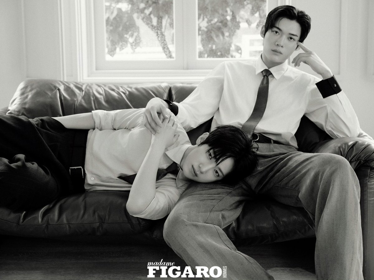 firstlovegif's tweet photo. 피가로옴므
#김윤식 #박시우 https://t.co/Ioh4wMfREE