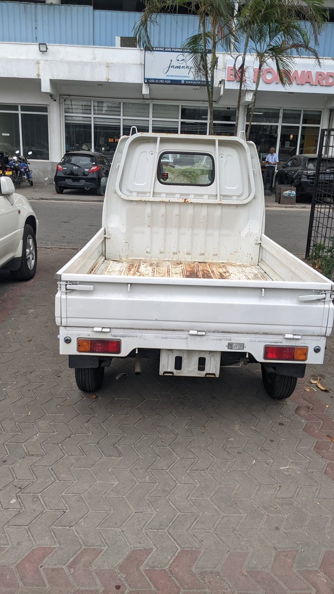 MethodIsaya's tweet photo. SUZUKI CARRY TRUCK 1999

Bei 14.5 mpaka usajili

Karibuni sanaaa 

Chuma ipo hapa ofisini be forward Tanzania 

Please call 0673878490 https://t.co/vwA27ASOuV