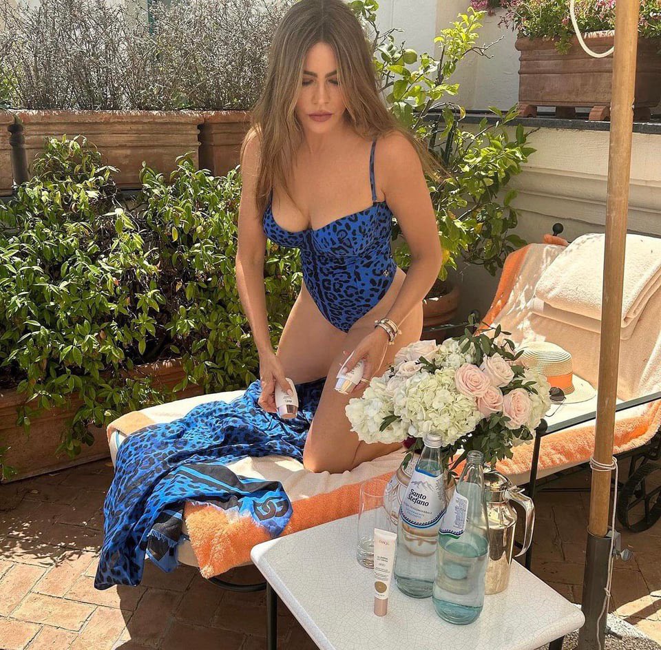 popsvibe's tweet photo. Sofia Vergara https://t.co/lWG3SE9Htq