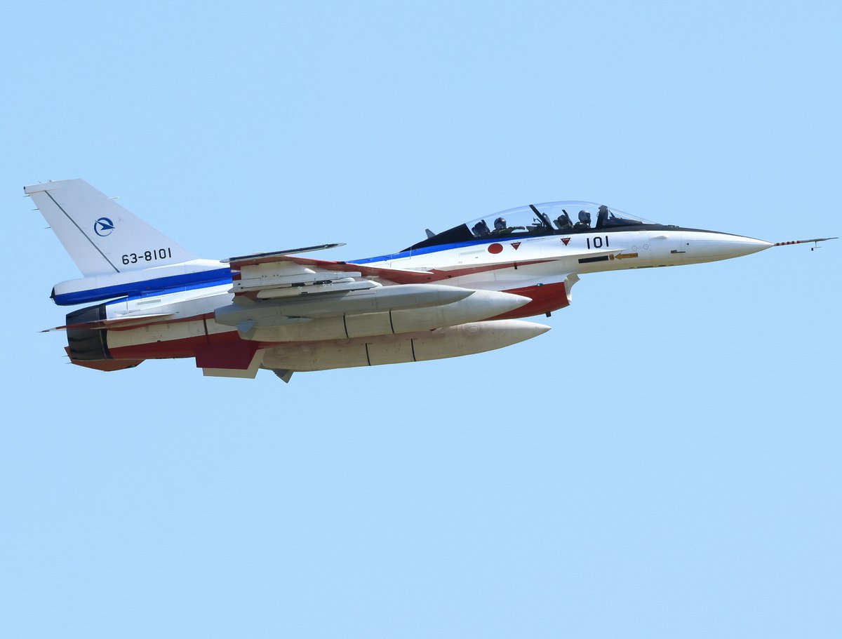 kotaken8022's tweet photo. 8/4(火)　岐阜基地

SASM新型ミサイル、タンク付き離陸しました。 https://t.co/m75wno7BWV