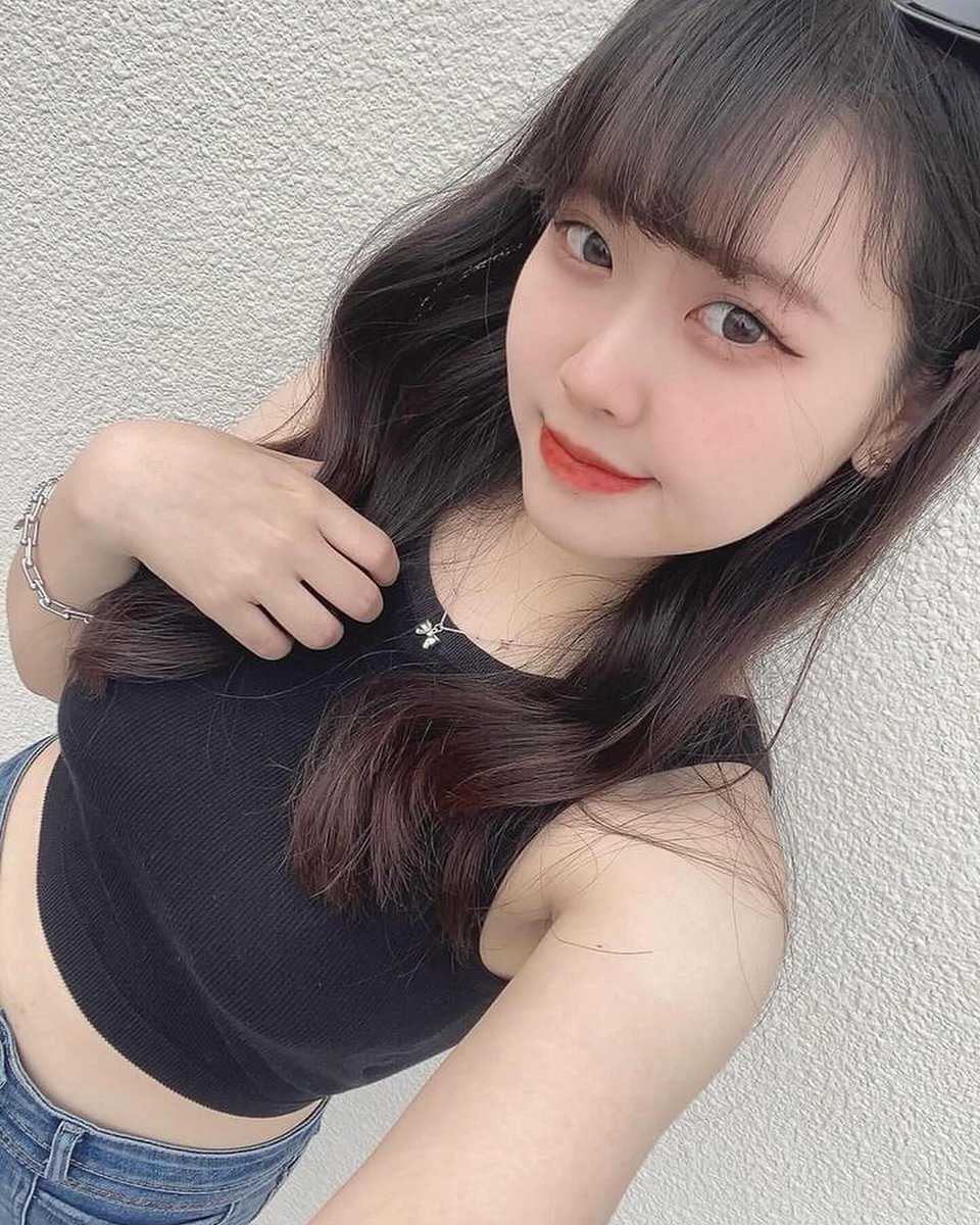 CollenPruiett's tweet photo. 重なり合う感情のなかで、どれが本当の自分なのかわからなくなる。まあ、結局はただの錯覚かもしれないけれど。 https://t.co/BZIrkDBCzF
