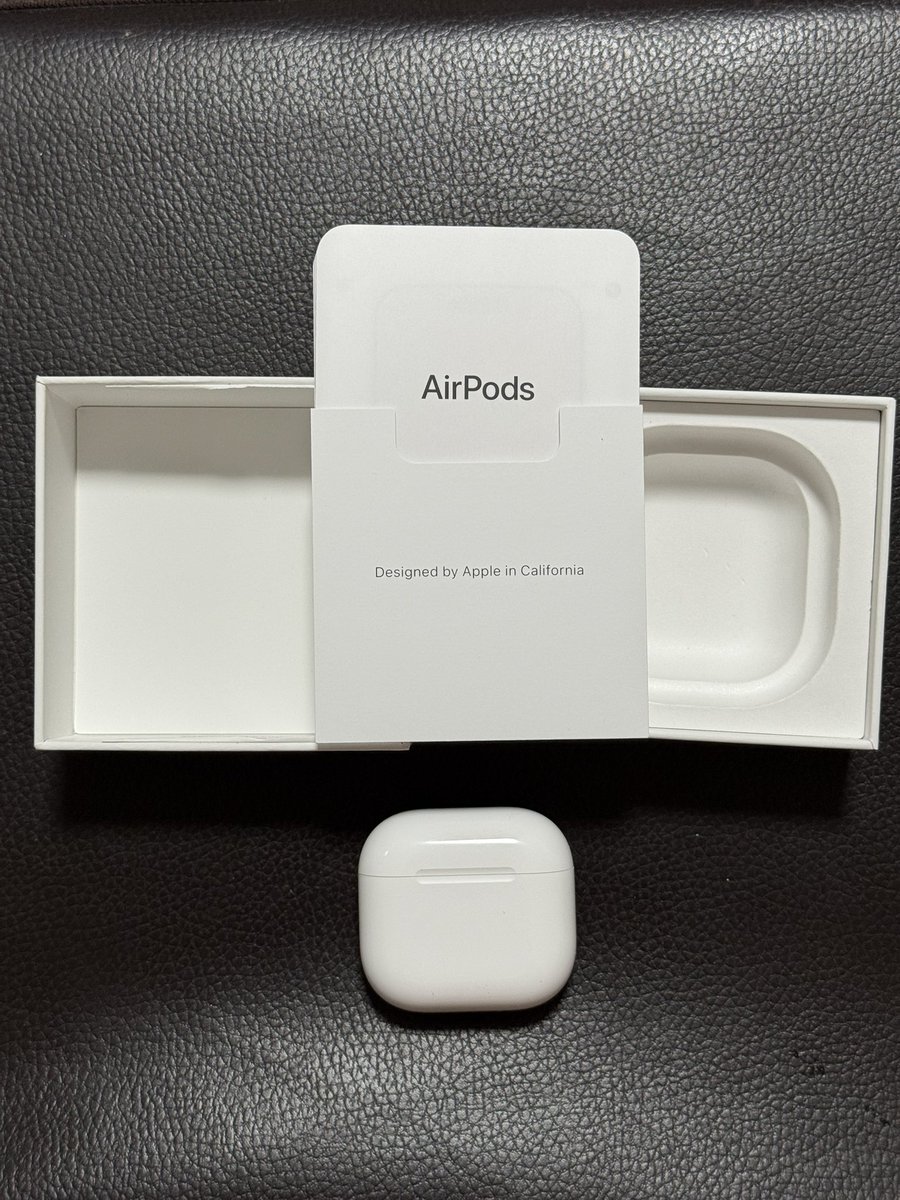 gamkaEdok's tweet photo. AirPods 4 ประกันหมดเมษา 70
💗-2900รส-💗 มีเคสDaddy แถมให้ค่ะ
ใช้งานไม่เกิน5ครั้ง ไม่เคยตก ไม่มีตำหนิ ใส่เคสตลอด ส่งต่อเพราะไม่ค่อยได้ใช้ค่ะ
#airpodsมือสอง #แอร์พอตมือสอง #ส่งต่อแอร์พอต #ส่งต่อairpods ดูคลิปเพิ่มdmงับ https://t.co/W1RICnKCgE