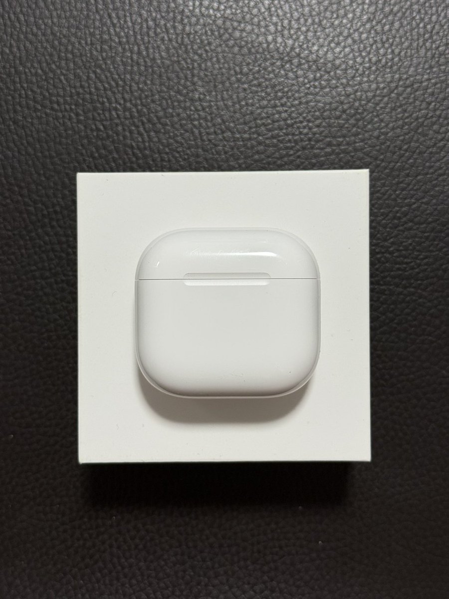 gamkaEdok's tweet photo. AirPods 4 ประกันหมดเมษา 70
💗-2900รส-💗 มีเคสDaddy แถมให้ค่ะ
ใช้งานไม่เกิน5ครั้ง ไม่เคยตก ไม่มีตำหนิ ใส่เคสตลอด ส่งต่อเพราะไม่ค่อยได้ใช้ค่ะ
#airpodsมือสอง #แอร์พอตมือสอง #ส่งต่อแอร์พอต #ส่งต่อairpods ดูคลิปเพิ่มdmงับ https://t.co/W1RICnKCgE
