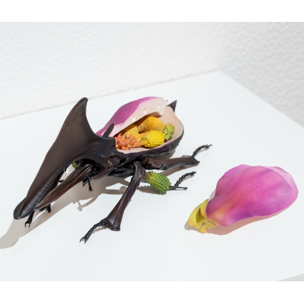 OILbyBT's tweet photo. 新野洋（@shinno_hiroshi）の作品が、YOD Galleryから出品されています。
YOD Gallery（大阪）で開催中の個展、「箱にまつわる物語 ―朽ちる箱・芽吹く箱―」の会期は8月22日まで。

https://t.co/8lC6TVRc3j

#新野洋 #HiroshiShinno #YODGallery #OIL #art #contenporaryart https://t.co/XYBKwIHlob