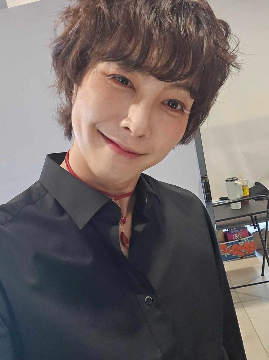 tayie_official's tweet photo. ✨프로필 촬영 날 탱미호의 셀카 선물이 찾아왔습니다~

오늘부터 시작될 탱미호의 억울함을 풀기 위한 여정!
언제든지 편하게 찾아와 함께 즐겨주세요💙

🎶 이제 선택의 시간 나를 뽑아줘요~~ 🎶 https://t.co/bgvTxxs1Oq