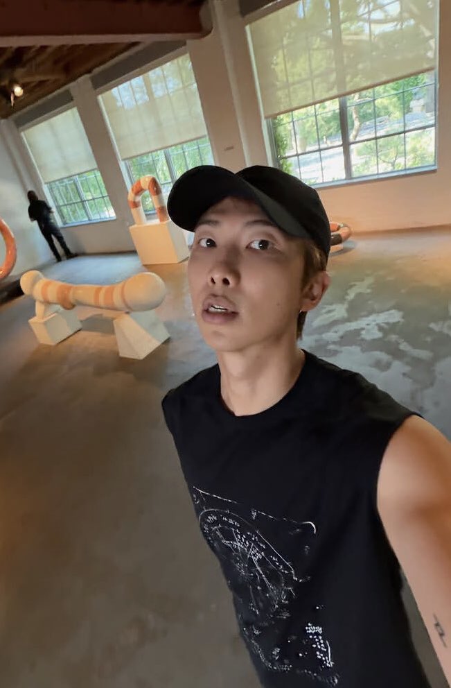 01rkive's tweet photo. 흠 https://t.co/TY5rZwD28C