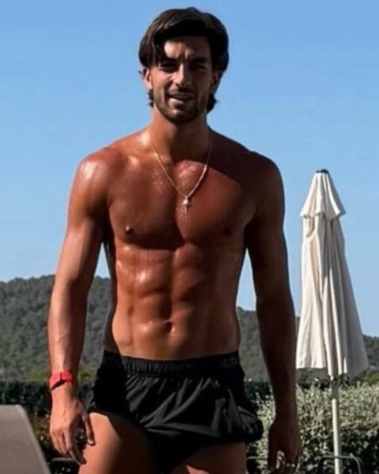 Fl42qi's tweet photo. Ohhh Ferrrrrran🔥🥵 https://t.co/Eq2sWAdGsw