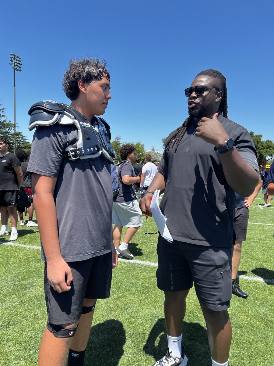 ZBalla2029's tweet photo. Thank you Coach for sharing your insight, encouragement, and perspective, especially the reminder that success starts in the classroom and that academics should always remain a priority. @HarvardFootball 
@Crim_Recruiting 

#elitemindset
#StudentAthlete 
#classof2029
#oline https://t.co/oxgWbo0z6N