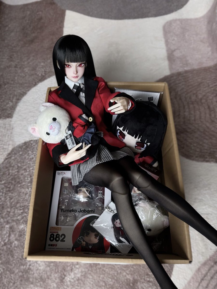 Untitled0323's tweet photo. BJD recreation of one of my favorite illustrations🌟🫶🏻
“You’ve grown tired of me, so you’re throwing me away.”
#賭ケグルイ #BJD #YumekoJabami #Kakegurui #DollPhotography https://t.co/PQrhSndNWc