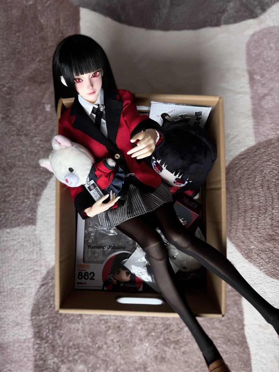 Untitled0323's tweet photo. BJD recreation of one of my favorite illustrations🌟🫶🏻
“You’ve grown tired of me, so you’re throwing me away.”
#賭ケグルイ #BJD #YumekoJabami #Kakegurui #DollPhotography https://t.co/PQrhSndNWc