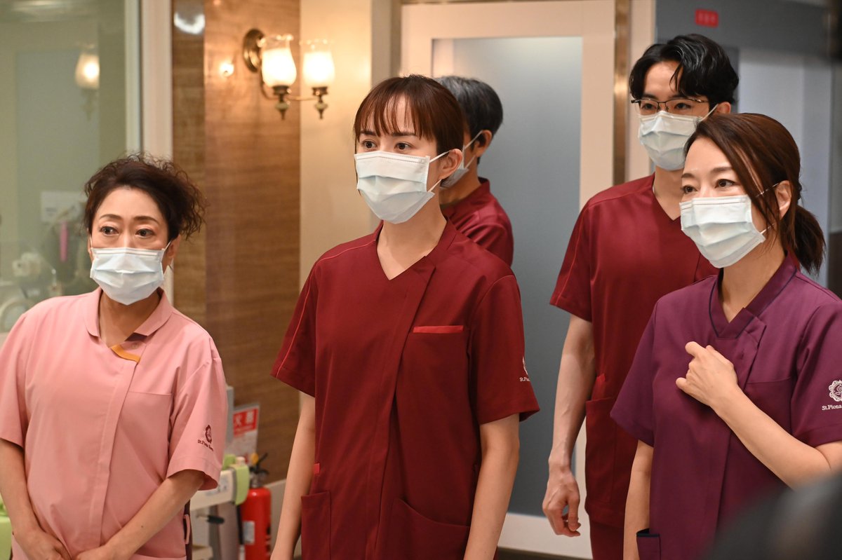 nittele_ntv's tweet photo. ◤第5話◢

院内感染が発覚し病院はパニックに陥る
光井明希(比嘉愛未)ら母子救命救急班は
どのように立ち向かうのか？

成宮忍(前田敦子)の知られざる素顔とは!?

永坂海斗(松島聡)を揺るがす
“予期せぬ事態”が巻き起こり…

📢今夜10時
『#ファーストクライ』
@firstcry_ntv
https://t.co/jHoXfgr9ly https://t.co/UZXEcE0WQs