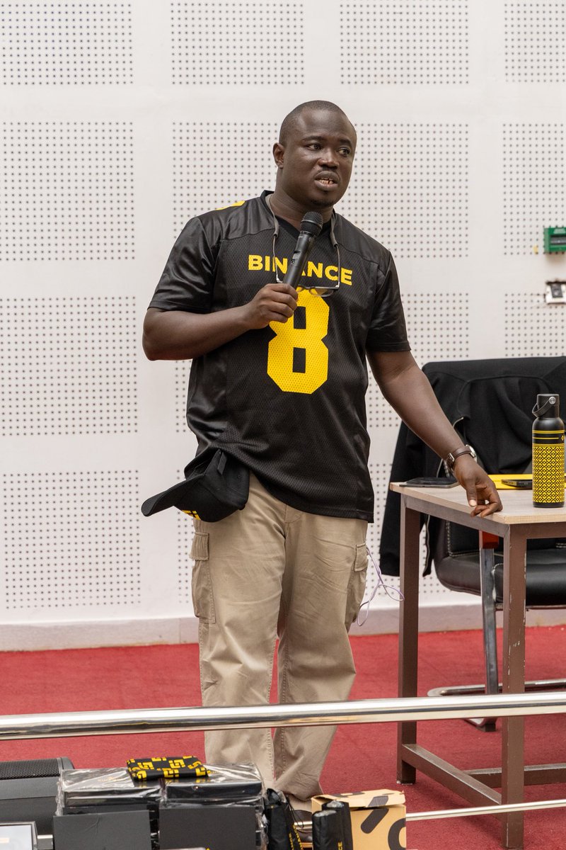 TradeChain_A's tweet photo. Proud of the TradeChain volunteers for helping make the @binance University Tour at KNUST a success. Thank you for serving with excellence! 🙌

@BinanceAfrica #TradeChain #KNUST #Web3  #BinanceUniversityTour #KNUST #Blockchain #Web3 #FinancialLiteracy #VolunteerLeadership https://t.co/49O1zT3a8q
