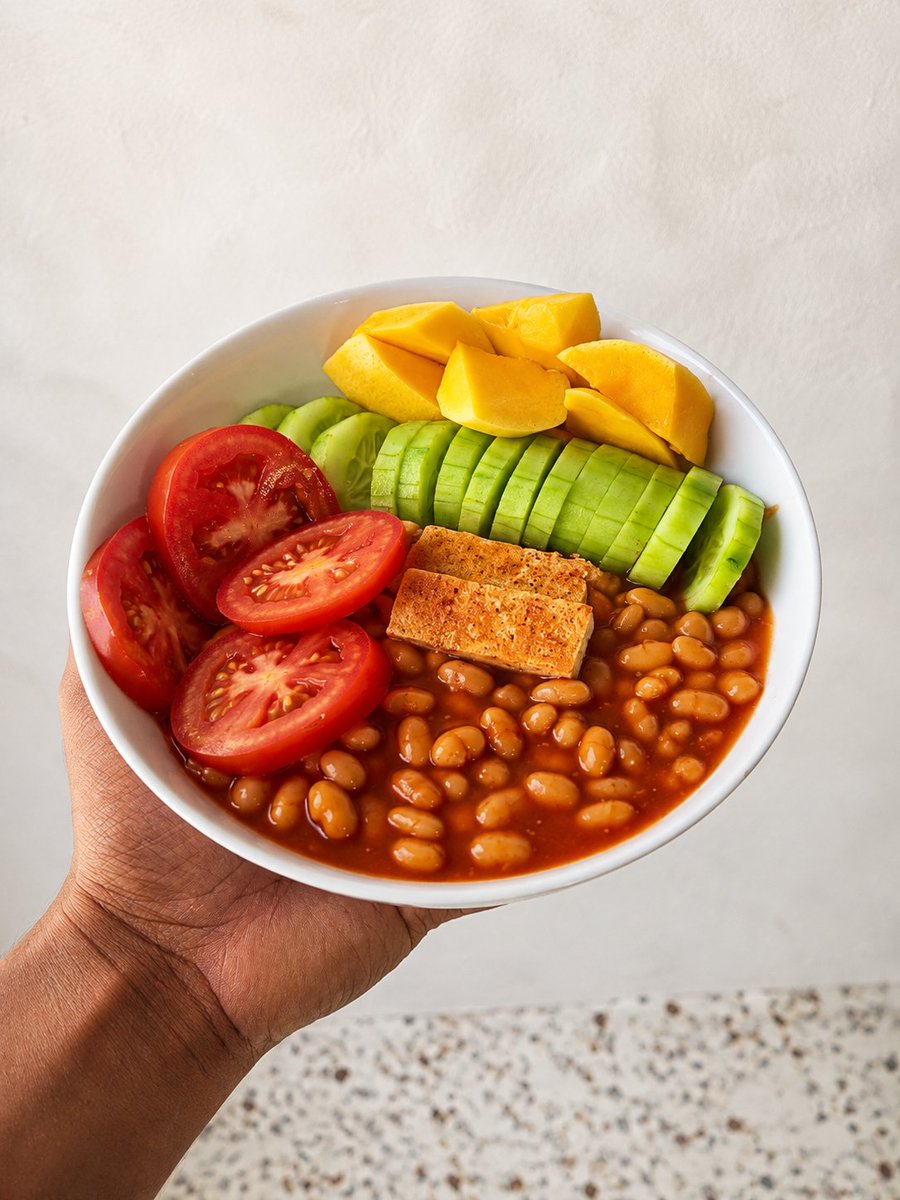 its_khalidhh's tweet photo. Fueling up with all the bright flavors. 🥭🥒 Real ingredients, real energy.
✅Baked beans
✅Pan-seared tofu
✅Fresh cucumber & tomatoes
✅Sweet mango chunks
#HealthyFood #PlantBased #HealthyLifestyle #FoodPorn #EatClean #Vegan #Foodie #InstaFood #HealthyLiving #FitnessFood https://t.co/kMf1g58d7g