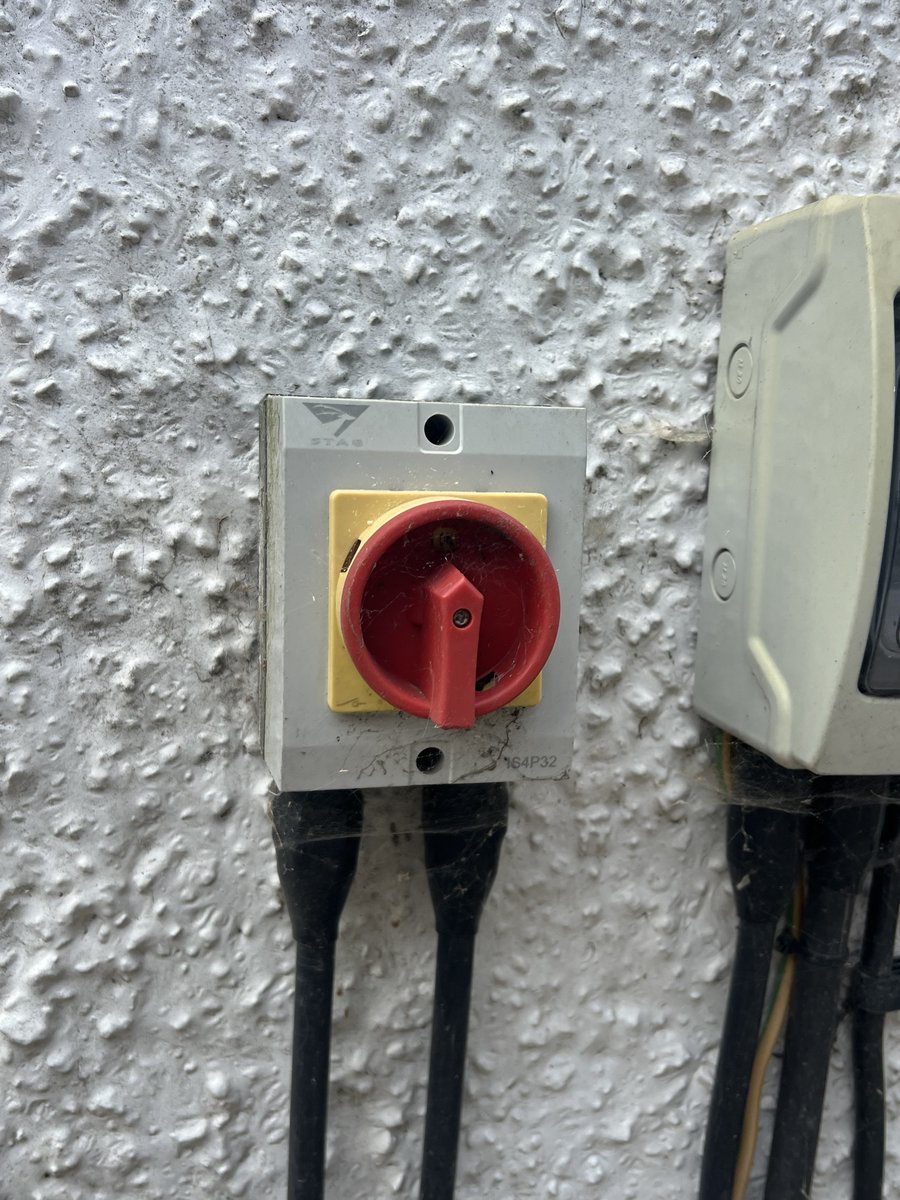 IMOPC's tweet photo. 👀 Spotted #IMOInTheWild!

Not all heroes wear capes... some quietly keep hot tubs running safely. ♨️

This Stag AC Isolator is doing exactly what it was designed to do - providing safe, reliable isolation when it matters.

#IMO #TeamIMO #IMOPrecisionControls https://t.co/L7Lthyrtsy