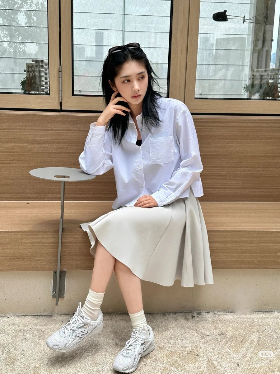 CSerieslover's tweet photo. ลูกสาวมาโพสต์ใน Xiaohongshu ด้วย
อันนี้ผมยังยาวอยู่น่าจะของเก่าเอามาเล่าใหม่
#WangYinglu #王影璐  #หวังอิ่งลู่
ออกไปเที่ยว 
#ดาราไม่ได้มีแค่สองด้าน (มีหลายแง่มุม หลายบุคลิกให้เห็น) มีต่อ https://t.co/UFSZHrB6R8