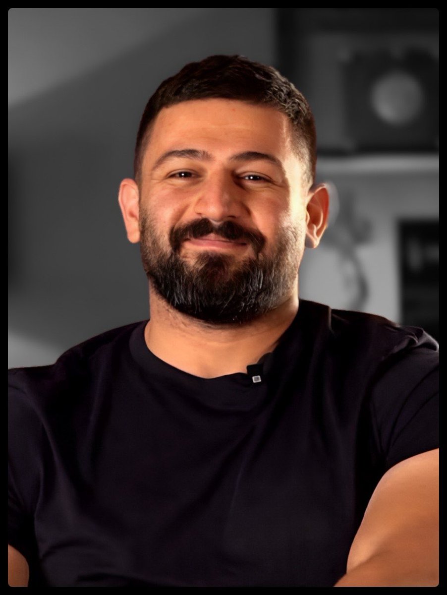 Hoorieh81's tweet photo. نجابت در چشمان‌ش موج می‌زد و شرافت در مرام پهلوانی‌‌اش...

زادرورت فرخنده پسر ایران💔🎂
 #مسعود_ذات_پرور https://t.co/3zYx5eBKAc