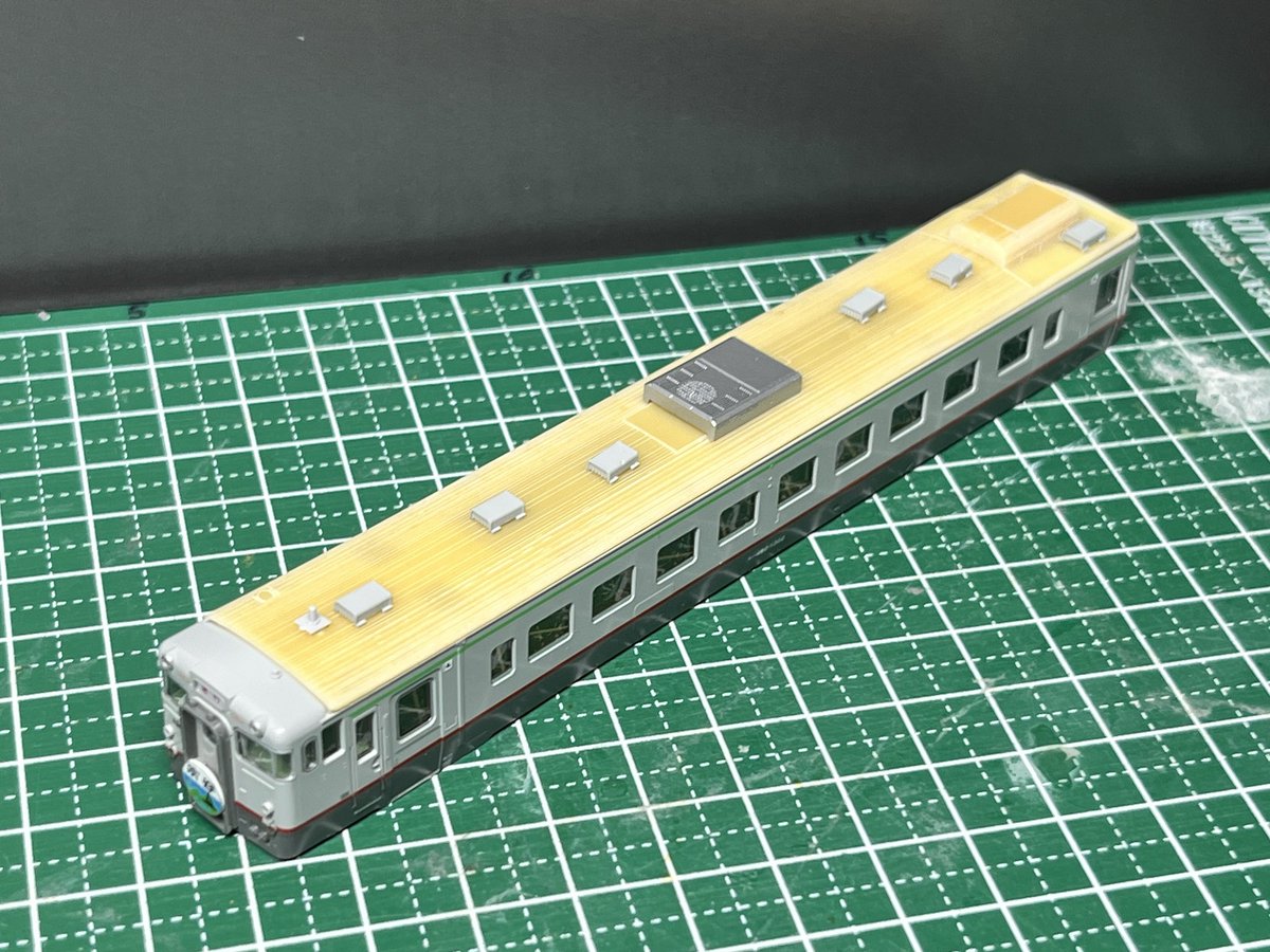 Syo_youuu's tweet photo. キハ480-300用屋根の試作品が到着しました！
大体行けてそうですが爪の位置や素材など致命的な設計ミスも多々ありましたので修正して本発注します… https://t.co/t20aMnYXHL