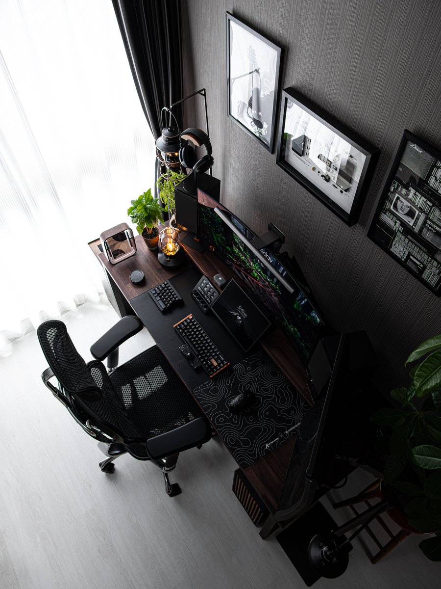 XxCode_BlackxX's tweet photo. 🪜×📷＝💯✨
#desksetup https://t.co/PAPwn4l7Q9