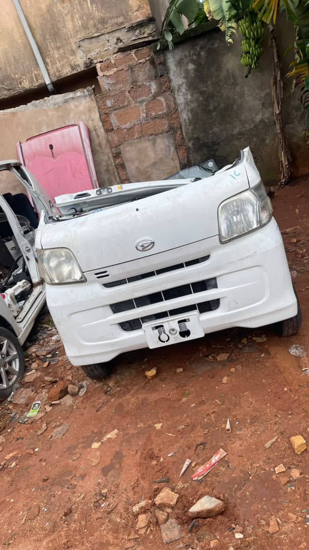 Kene_Nnewi's tweet photo. Remember I import and sell anything mini trucks and shuttle buses...

Japanese used.....

Sound engine.

Body fresh and clean like milk.

Your retweet is always appreciated. https://t.co/IKQ242m7mG