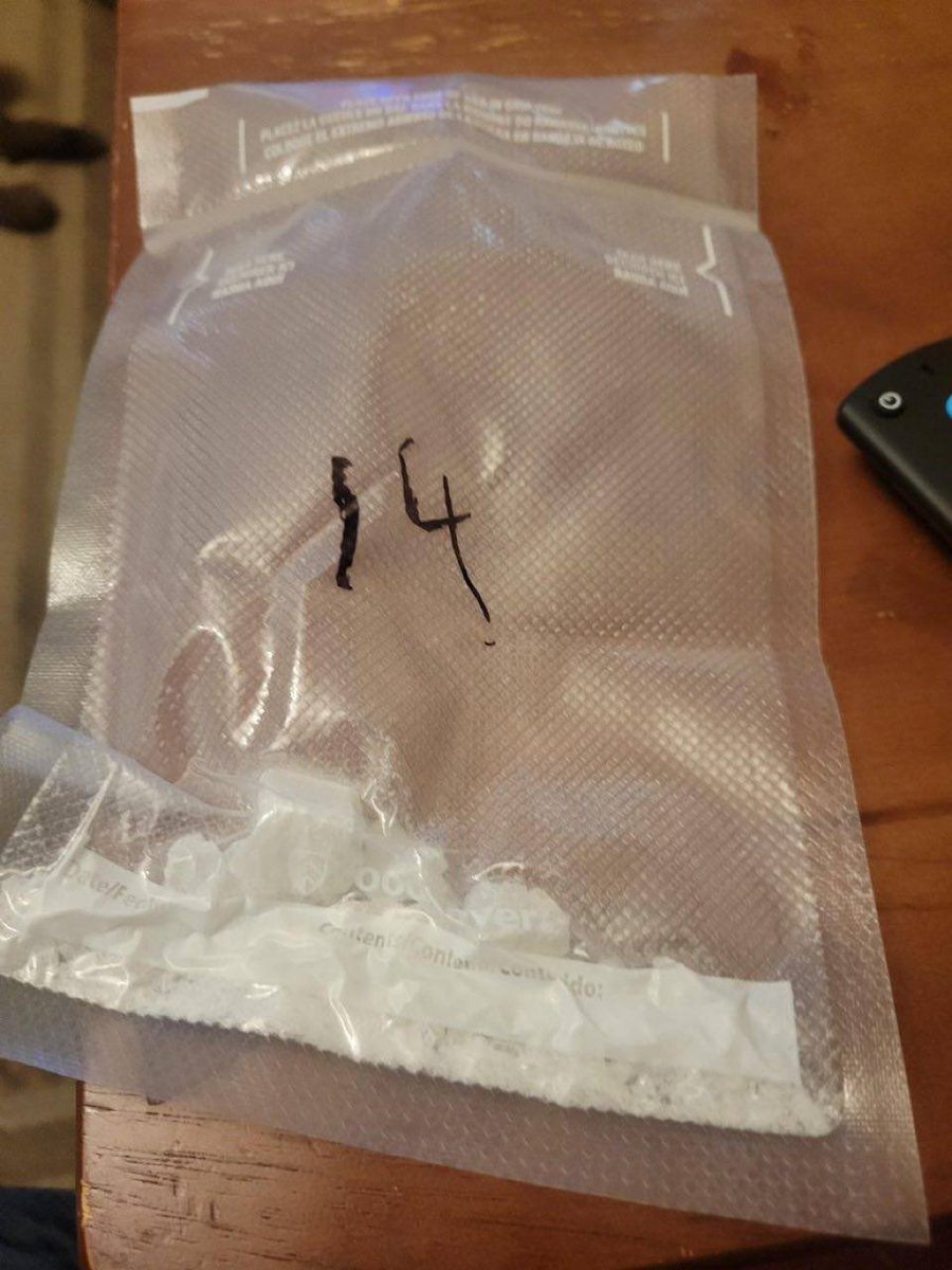 mrzunget's tweet photo. Xanny plus come touchdown 
Shop link : https://t.co/3X7BYDNX65
#coketwt #cokeporn #drugtwt https://t.co/c0SAlBxo1G