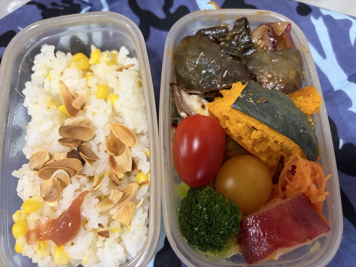 rurusan5's tweet photo. おはようございます☀
今日もさもない弁当
新潟県産とうもろこしごはん
冷蔵庫1日保存していたが
芯まで柔らかく
生でも甘い　嬉しかったわぁ
お米二合で水と塩
美味しくて🌽に感謝

曇り空で涼しかった早朝だったこの時間ジワジワ晴れ間が
出てきてしもた(ﾟoﾟ;;
この後もお気をつけて https://t.co/o34iaYJ8Wt