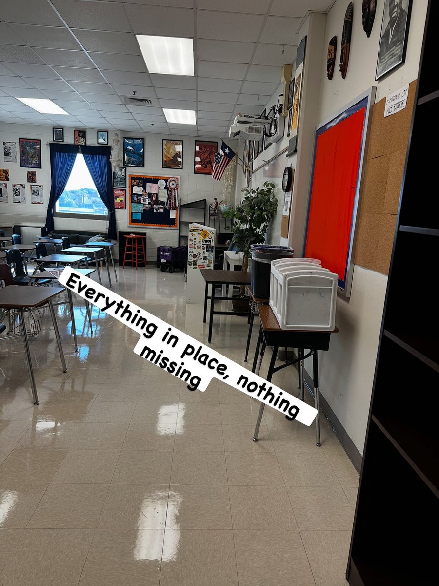 RalphieSalinas's tweet photo. Back in my classroom after an interesting, but pretty good, summer☺️. #summerbreakisover #highschoolteacherlife #thisiswhatido https://t.co/eN8hT2yLlA