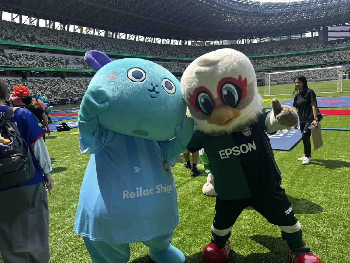 reilacshiga's tweet photo. う〜まくん、はじめてのアウェイ遠征が決定！(՞ ⦿ ﻌ ⦿՞)®
サンプロアルウィンに登場します🔥

ガンズくんとはオールスター以来の再会✨
楽しみですね😚

#レイラック滋賀 https://t.co/5ofbhrBmhJ