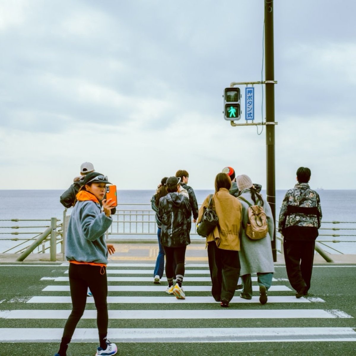 TokkiLoops's tweet photo. Dani in Tokyo and Guam

#Danielle #다니엘 https://t.co/4DgMyBvOki