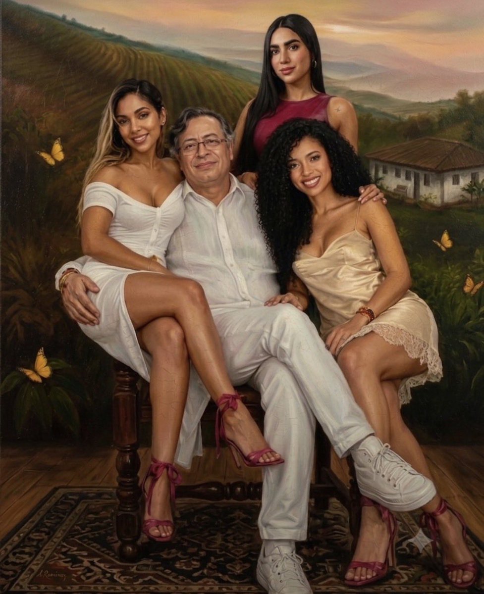 Jhonffonseca's tweet photo. A esta hora, mientras Colombia se ahoga en inseguridad, pobreza y desgobierno, Gustavo Petro (@petrogustavo) se dedica a presentarse como una obra de arte.
Acaba de develar el retrato que dejará en la Casa de Nariño, avaluado en cerca de $75 millones.
No es un homenaje a la historia, sino un monumento al ego.
Un presidente que predica austeridad y “gobierno del pueblo”, pero gasta lo que un colombiano promedio no gana en años para mirarse al espejo en óleo.
Así de traqueto, vanidoso y desconectado es Gustavo Petro.